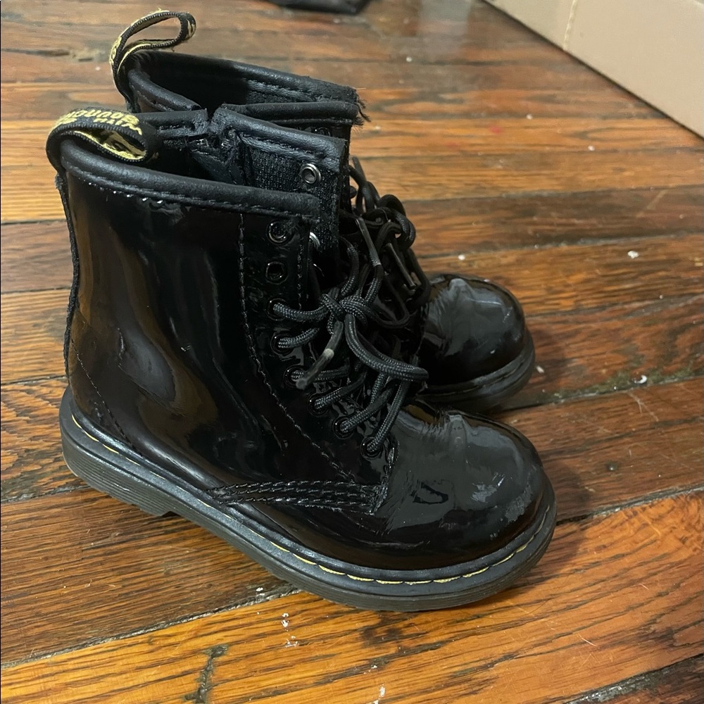 Toddler Dr. Martens Patent Leather zip boots black US 8 UK 7